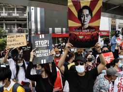 Denuncian que los militares lanzaron balas de goma contra los manifestantes, lo que ocasionó el deceso de la joven. EFE/L. Bo Bo