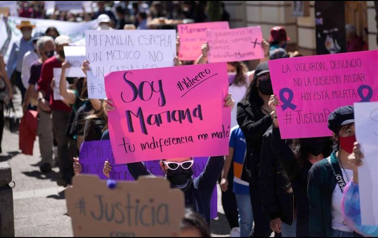 Personas marchan para exigir justicia por el feminicidio de Mariana en San Cristobal de las Casas, Chiapas. EFE/ARCHIVO