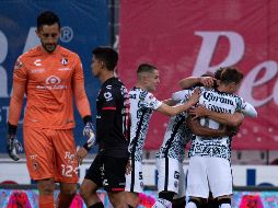 Este gol llegó luego de que Brayton Vázquez cometiera un penal con tintes rigoristas sobre Henry Martin. Imago7