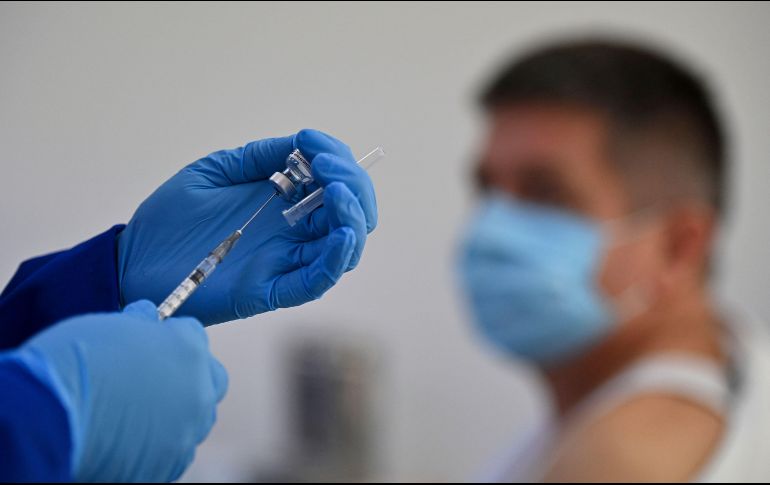 Casi 45 millones de dichas dosis han sido administradas desde la juramentación de Biden, el 20 de enero. AFP