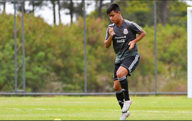 Efraín Álvarez. El mediocampista de Los Angeles Galaxy tendrá que decidir a qué país representará en el futuro. IMAGO7