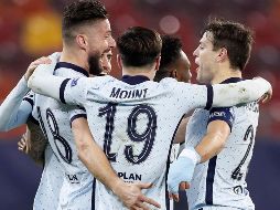 Inicialmente anulado por fuera de juego del delantero del Chelsea, el videoarbitraje acabó dando por bueno el tanto. EFE / R. Ghement