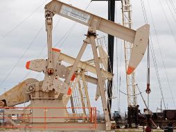 Los contratos de futuros del WTI para entrega en abril ganaron 155 centavos con respecto al cierre del martes. EFE/ARCHIVO