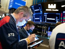 El Dow Jones se situó en las 31 mil 951.86 unidades, aupado por empresas como Boeing, Chevron, Goldman Sachs o Visa. AP/N. Pereira