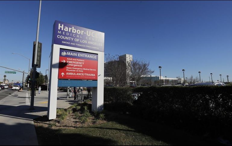 Entrada al centro médico Harbor-UCLA, donde el golfista estadounidense Tiger Woods se recupera tras sus cirugías en las piernas. EFE/E. Laurent