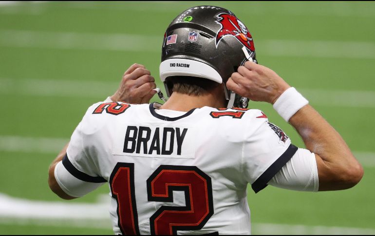 Brady cumplirá 44 la próxima temporada, y agregar un año a su contrato lo mantendría bajo contrato hasta su cumpleaños 45. ARCHIVO