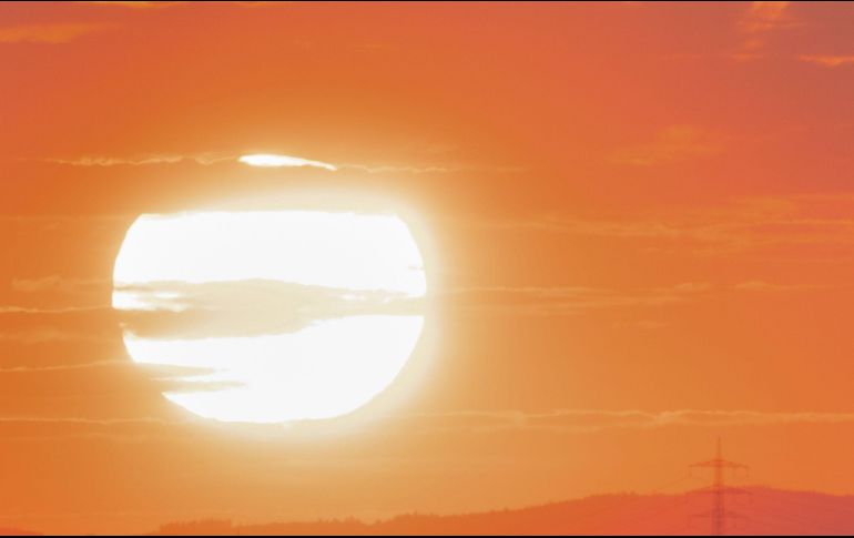 El objetivo del horario de verano es aprovechar mejor la luz solar durante los meses de mayor insolación y así obtener una reducción en el consumo de energía eléctrica cuando hay mayor demanda de ésta.EFE/ARCHIVO