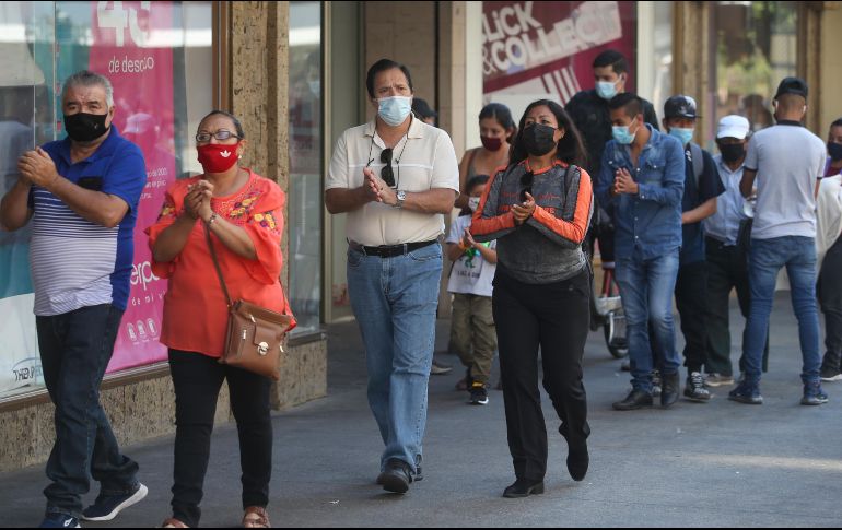La relajación de las medidas preventivas podría generar un nuevo repunte de contagios en las próximas semanas. EL INFORMADOR / G. Gallo