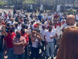 Policías y bomberos del Estado se manifestaron por segunda vez frente al Congreso de Jalisco. ESPECIAL