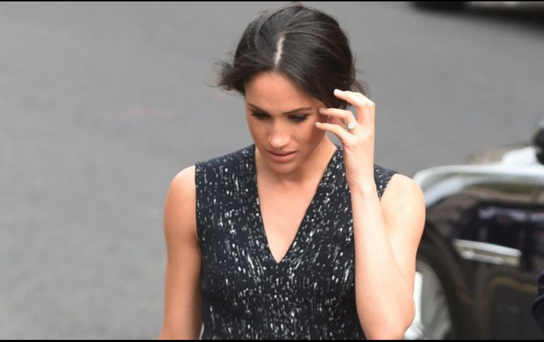 PRESIONADA. Meghan Markle constantemente está en el ojo del huracán. ARCHIVO