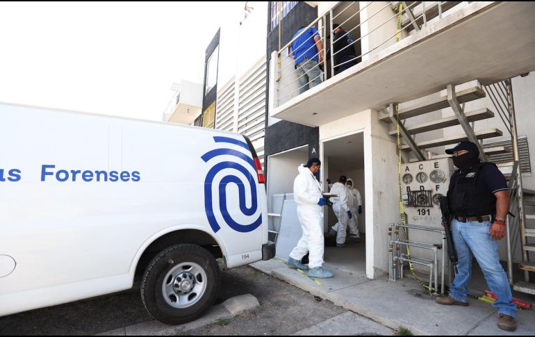 Los cuerpos fueron trasladados al Servicio Médico Forense para determinar su identidad. ESPECIAL / Fiscalía de Jalisco