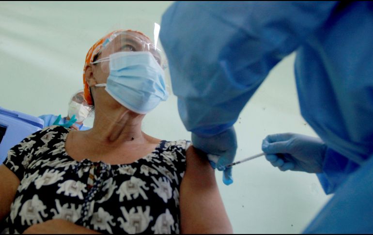 En el arranque de marzo la pandemia alcanzó un total de mil 279 millones de dólares en costo. EFE/ C. Lemos