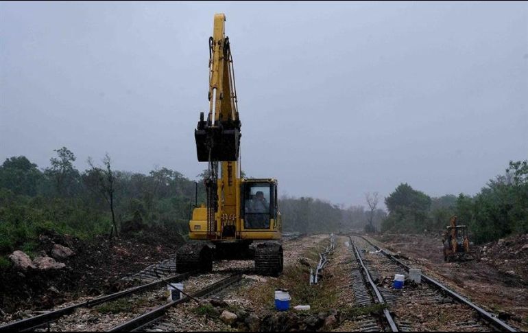 AMLO se mostró confiado en que las obras del Tren Maya terminarán en menos de dos años. EFE/C. Moreno