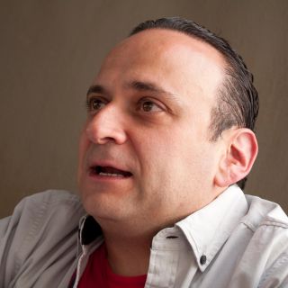 Lalo España denuncia que fue víctima de extorsión y amenazas