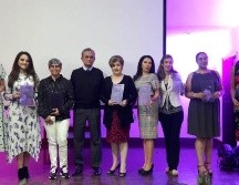 La Unión de Comerciantes del Mercado de Abastos (UCMA) entregó reconocimientos a ocho mujeres destacadas. Cortesía