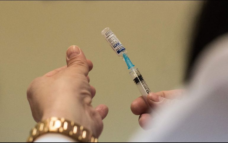 Las dosis contra el virus SARS-CoV-2 fueron producidas en Rusia por el Centro Nacional de Investigación de Epidemiología y Microbiología Gamaleya. AFP / R. Atanasovski