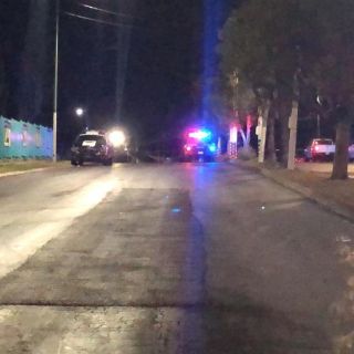 Presunto repartidor dispara contra dos afuera del Trompo Mágico