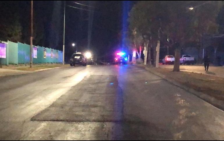 Elementos de la Policía de Zapopan se dirigieron al punto, a la altura del Trompo Mágico. ESPECIAL