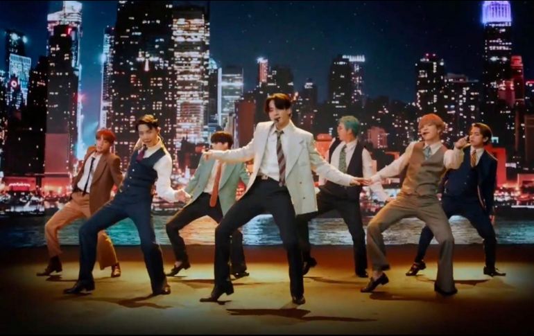 BTS realizó su propia versión del icónico formato Unplugged del canal MTV. AP / ARCHIVO