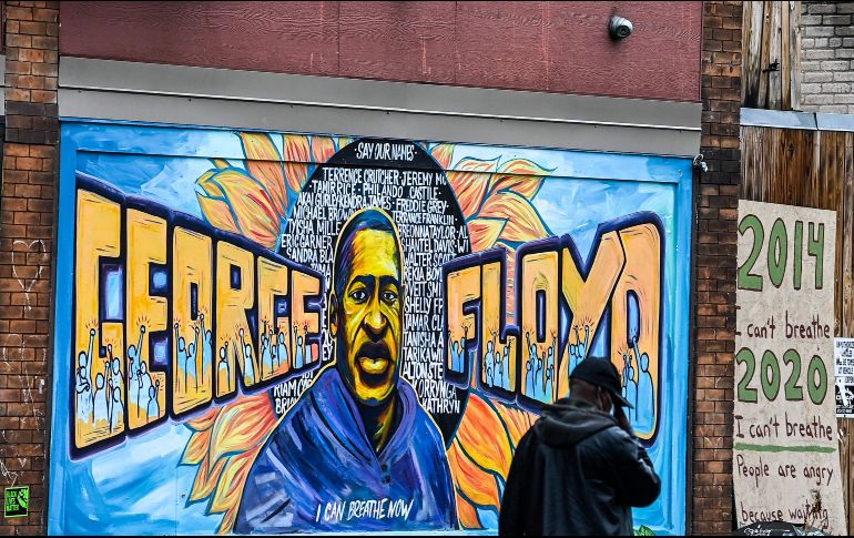 El abogado de la familia Floyd, Ben Crump, dijo en un comunicado que era el acuerdo extrajudicial por un caso de derechos civiles más grande de la historia. AFP / C. Khanna