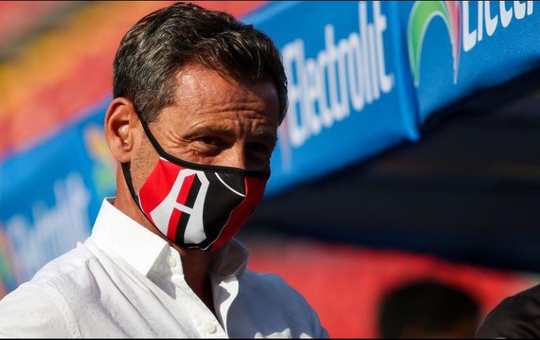 Diego Cocca mantiene la mesura ante la buena racha de los rojinegros. IMAGO 7/F. Meza