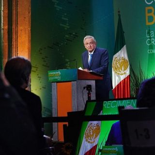 México crecerá 5% en 2021, afirma AMLO a banqueros