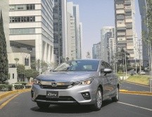 El auto ya se encuentra a la venta en nuestro país con este renovado diseño. ESPECIAL/Honda