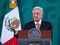 AMLO estuvo acompañado del gobernador de Sinaloa, Quirino Ordaz Coppel, y la titular de la Comisión Nacional del Agua, Blanca Jiménez Cisneros. EFE/Presidencia de México
