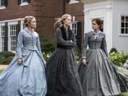 Florence Pugh (i) protagonizó la cinta 