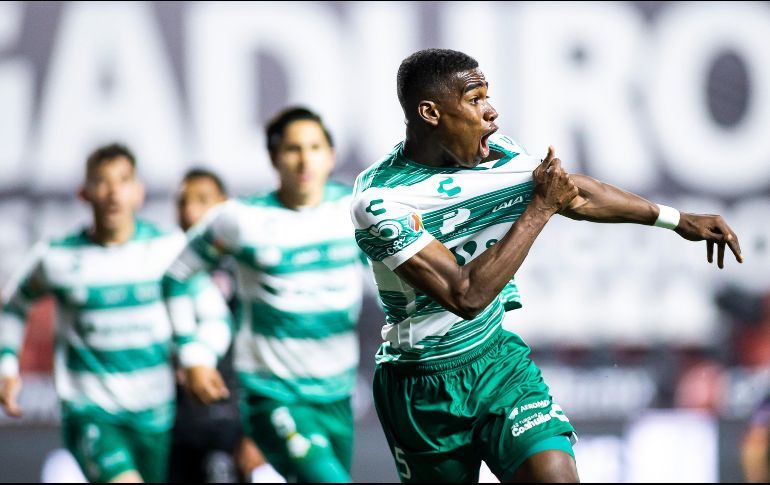 Los Santos ganaron fuera del TSM por primera vez en el torneo. IMAGO7/A. Gutiérrez