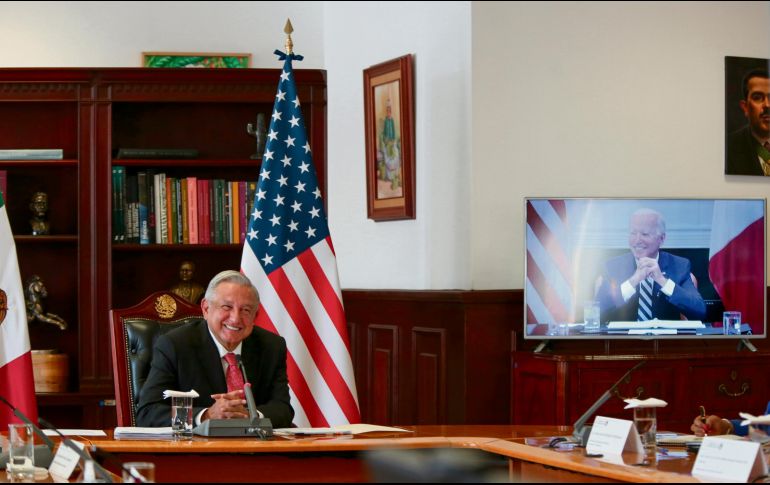El Presidente Andrés Manuel López Obrador sostuvo un encuentro con su homólogo estadounidense Joe Biden el pasado 1 de marzo, donde se tocaron algunos temas económicos. ESPECIAL
