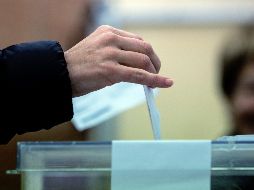 Las elecciones se celebran con medidas de bioseguridad en los centros de votación por la pandemia del COVID-19. EFE / ARCHIVO