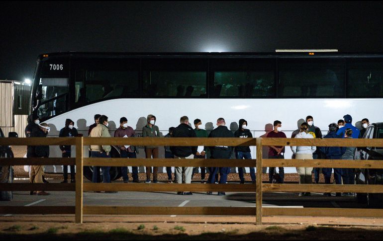 Tres mil 250 niños migrantes fueron detenidos en las últimas dos semanas y se encuentran en centros de la Oficina de Aduanas y Protección Fronteriza. AP/E. Hartman