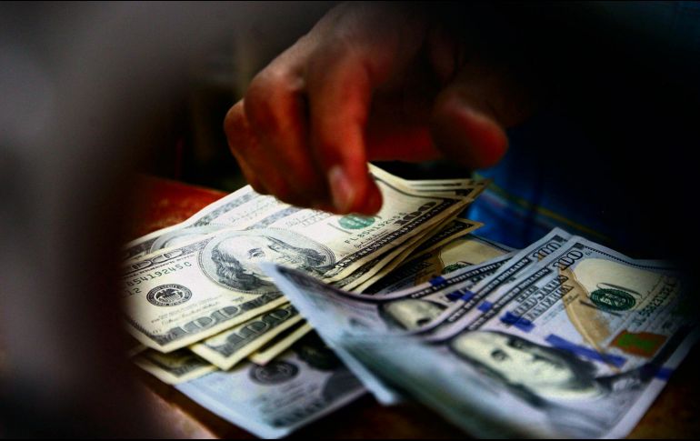 AYUDA. Los dólares enviados representan un ingreso vital para las familias de la región. EL INFORMADOR/ARCHIVO