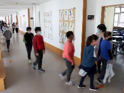 Especialistas afirman es importante cambiar las estrategias para mejorar el aprendizaje de los alumnos, ya que no todas las escuelas y hogares tienen acceso a internet. XINHUA/ P. .Fiuza