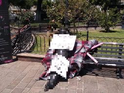 Según testigos, personas se estacionaron en el lugar y bajaron el bulto junto con otras cosas. ESPECIAL