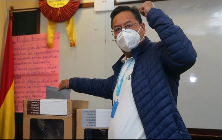 AMLO y Luis Arce guardan una gran relación diplomática después de que México diera asilo político al expresidente boliviano Evo Morales. EFE/M. Alipaz