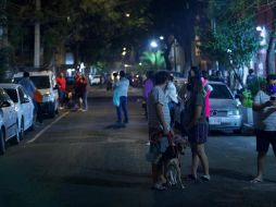 Capitalinos salieron de sus casas tras escuchar la alarma sísmica. SUN/G. Espinosa