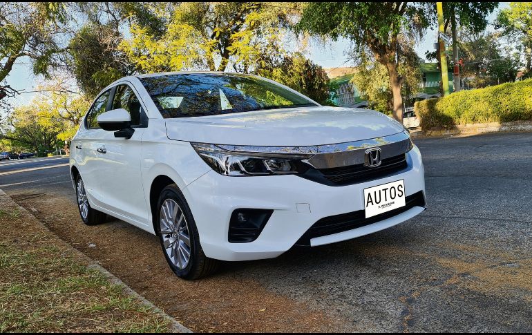 La nueva generación del City ahora es tan larga que es casi del tamaño de un Civic. EL INFORMADOR/M. Castillo