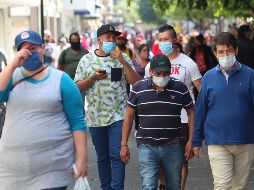 La Secretaría de Salud recordó que todas las personas, incluidas las ya vacunadas, deben mantener las medidas de prevención. EL INFORMADOR /ARCHIVO