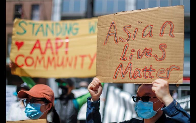 Asistentes de todas las edades, razas y orígenes étnicos se reunieron en Liberty Plaza, en Atlanta, portaron pancartas y ovacionaron a los oradores participantes. EFE/E. Lesser