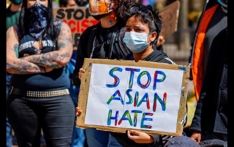 Asistentes de todas las edades, razas y orígenes étnicos se reunieron en Liberty Plaza, en Atlanta, portaron pancartas y ovacionaron a los oradores participantes. EFE/E. Lesser