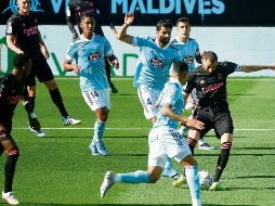 ENCENDIDO. Karim Benzema suma cinco juegos seguidos con gol. Ayer marcó un doblete. AFP