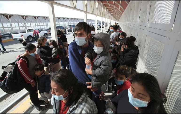 La cifra de migrantes que atravesaron la frontera Sur de EU pasó de siete mil en enero a cerca de 19 mil en febrero. EFE