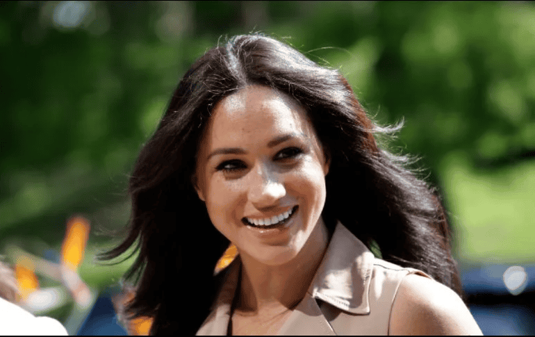 Según The Sun, Meghan Markle pidió a Harry que “hablara con su abuela pero la reina educadamente rechazó la petición