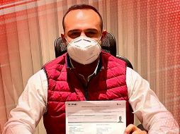 Álvarez Barragán comparte en sus redes sociales una fotografía en la que muestra su registro. FACEBOOK/ @GonzaloAlvarezMX