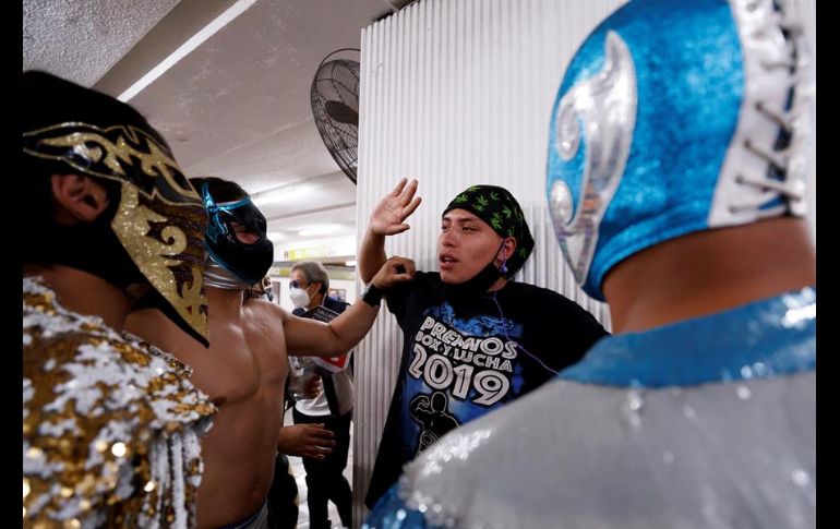 La iniciativa, que ha tenido una gran aceptación, forma parte de una campaña del Instituto de la Juventud de CDMX para promover el uso del cubrebocas. EFE/J. Méndez