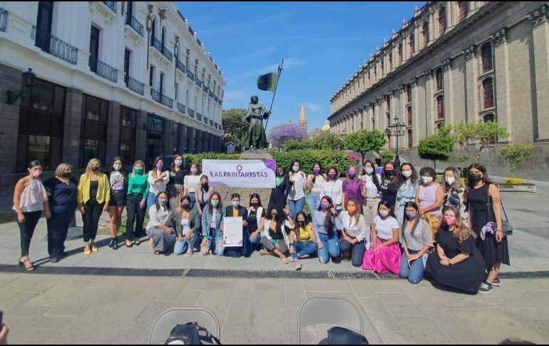 La firma del acuerdo tuvo lugar en la Plaza Fundadores este jueves. ESPECIAL