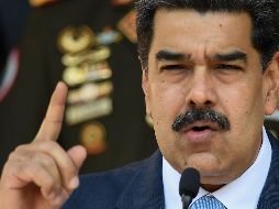 La medida se tomó tras la reciente remoción de un video de Maduro sobre el Carvativir, que el mandatario socialista ha promocionado como ''gotitas milagrosas'' para tratar el coronavirus. AP / ARCHIVO