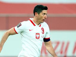 Lewandowski anotó un doblete en la victoria 3-0 ante Polonia este domingo. EFE / L. Szymanski